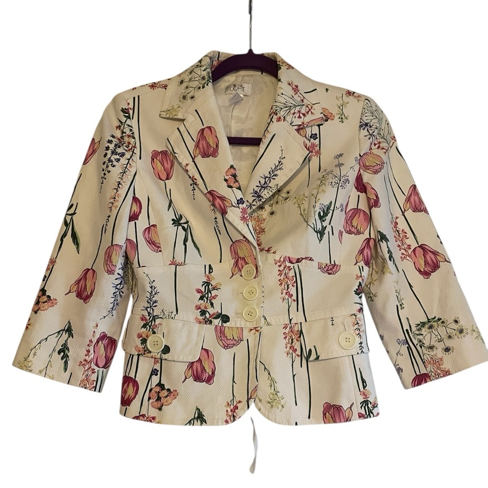 Ann Taylor LOFT Floral Blazer‎ – Off-White, Size 0 | Timeless & Chic
